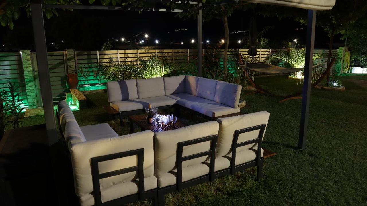 Costa Petra - Luxury Seaside Cottage With Garden - Vacation House For Families In Greece Неа-Мессагала Экстерьер фото