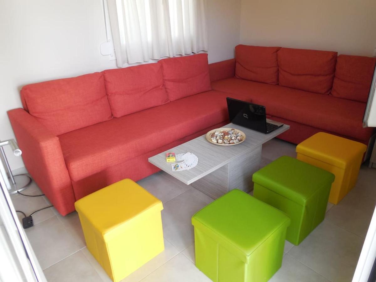 Costa Petra - Luxury Seaside Cottage With Garden - Vacation House For Families In Greece Неа-Мессагала Экстерьер фото